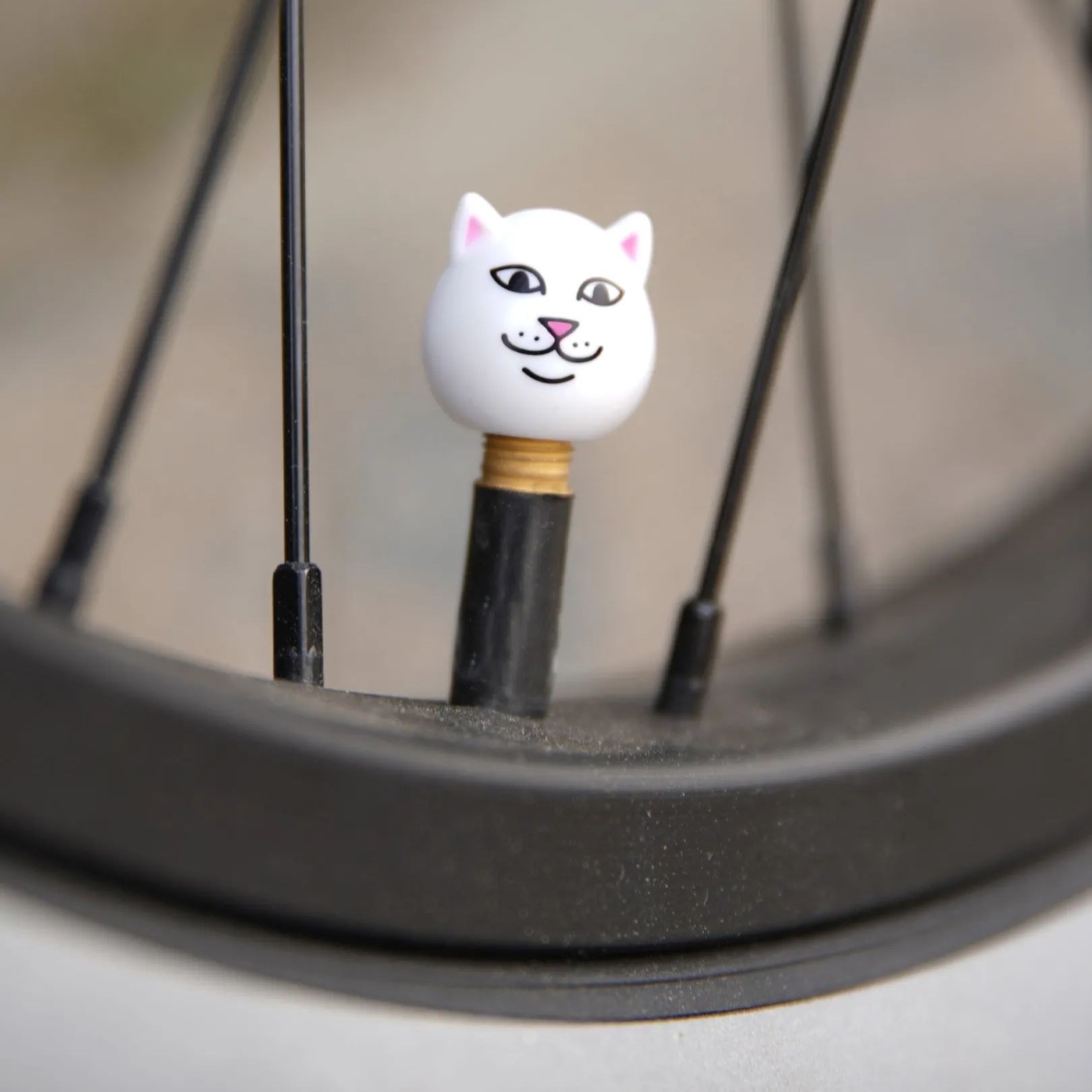 lord_nermal_tire_caps_white_2-1.webp Lord Nermal Tire Caps (White)<Ripndip Hot